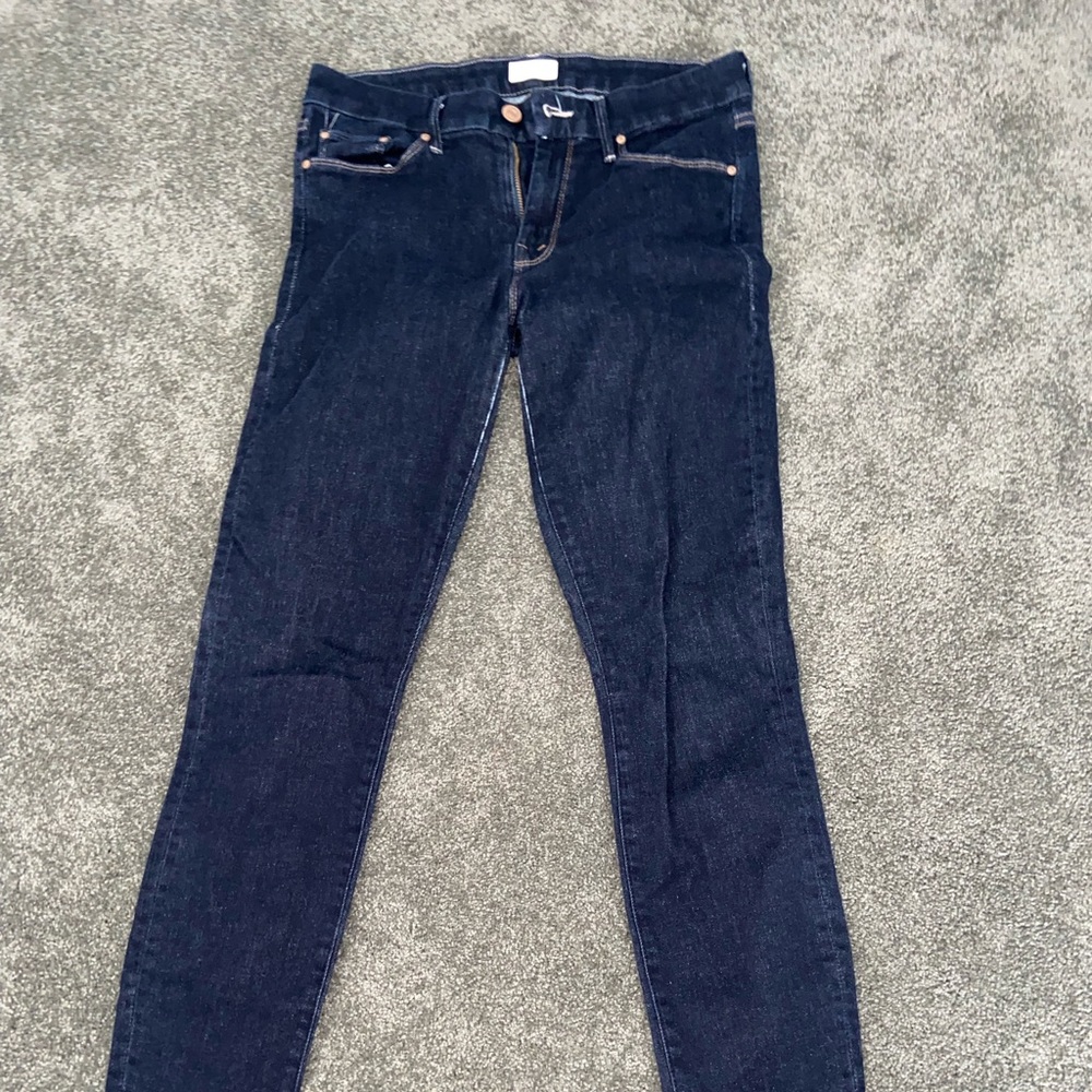 Size 27 MOTHER Jeans. Straight leg, comfortable and soft!